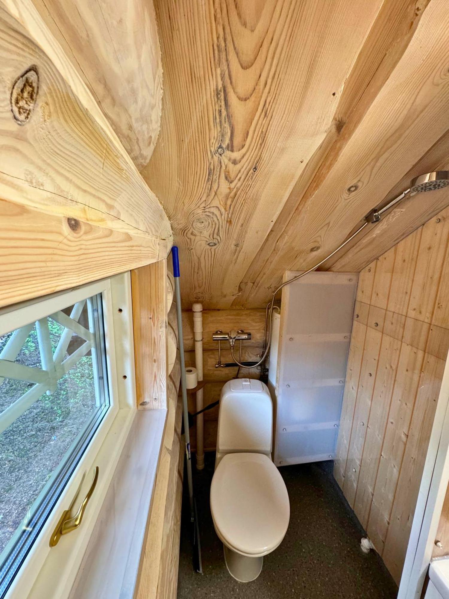 Unique Arctic Timber Cabin Skaidi Luaran gambar